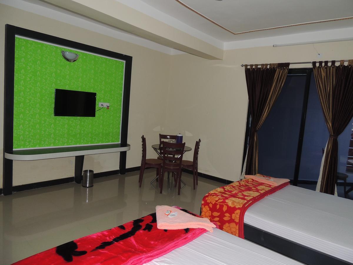 Swagatam International Hotel Тарапит Екстериор снимка