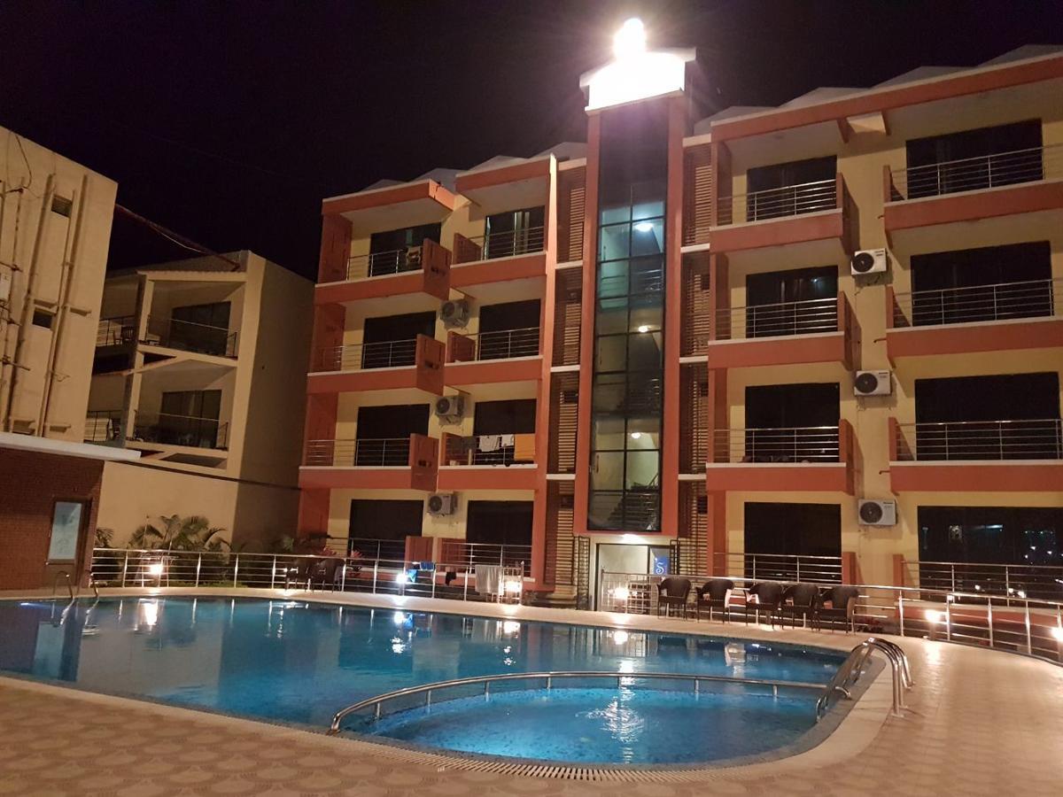 Swagatam International Hotel Тарапит Екстериор снимка