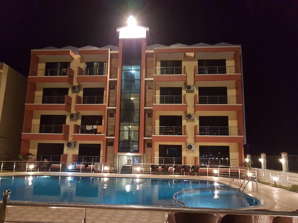 Swagatam International Hotel Тарапит Екстериор снимка