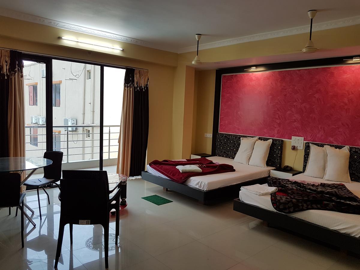 Swagatam International Hotel Тарапит Екстериор снимка