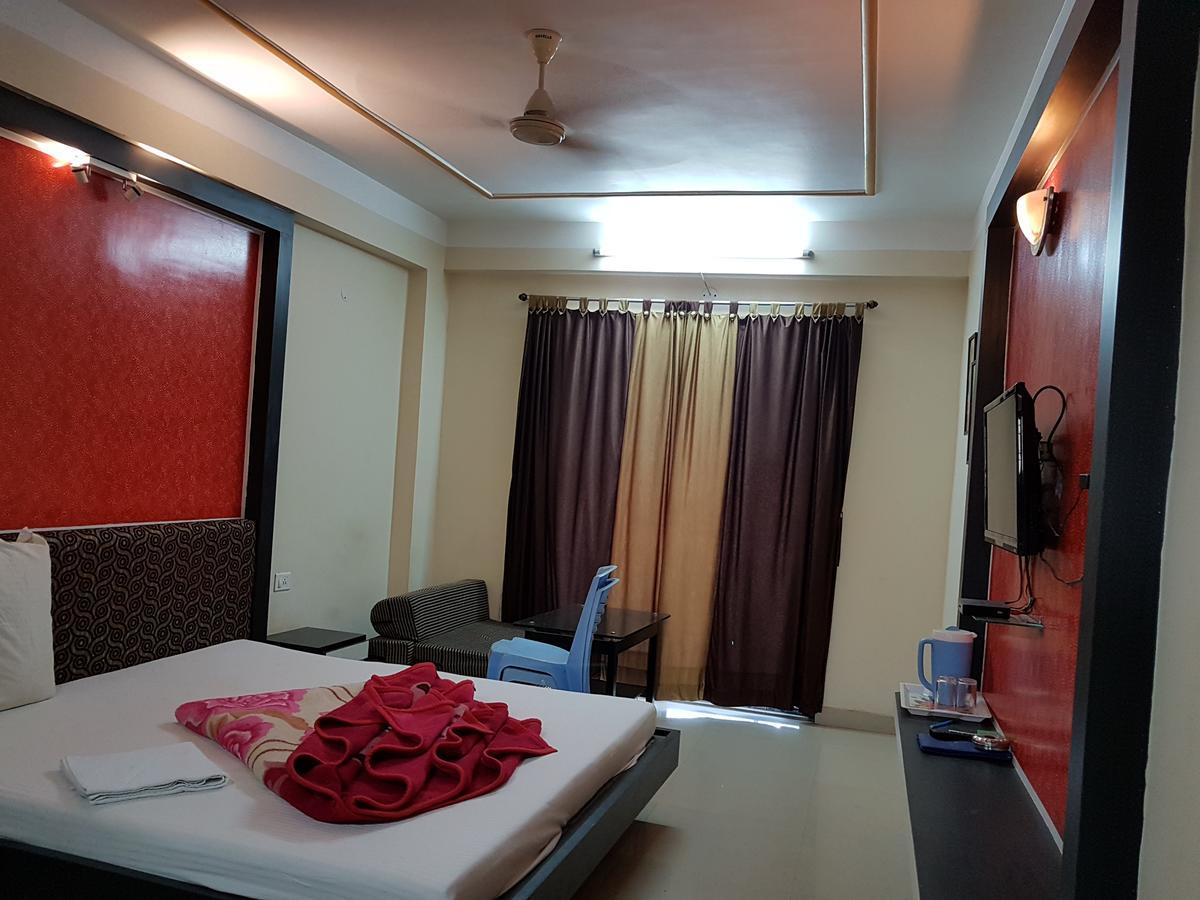 Swagatam International Hotel Тарапит Екстериор снимка