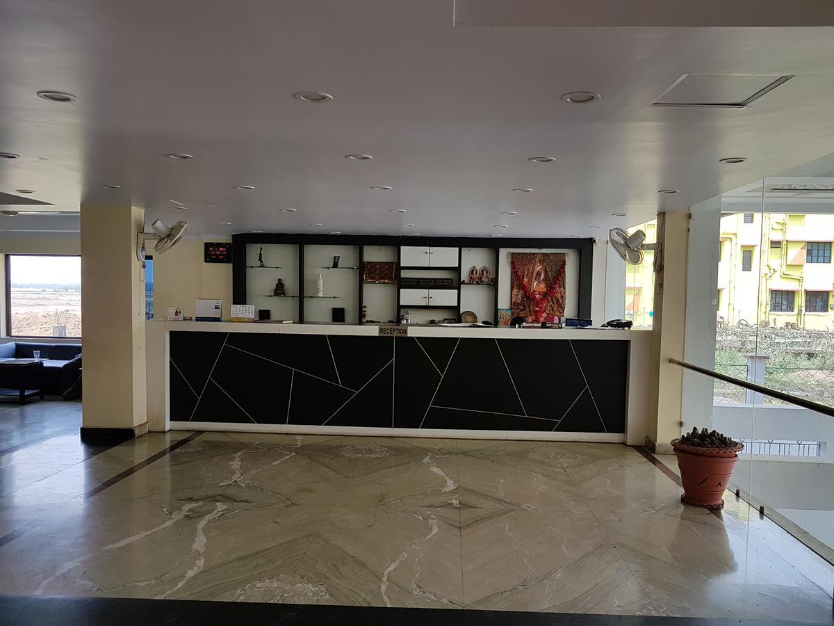 Swagatam International Hotel Тарапит Екстериор снимка
