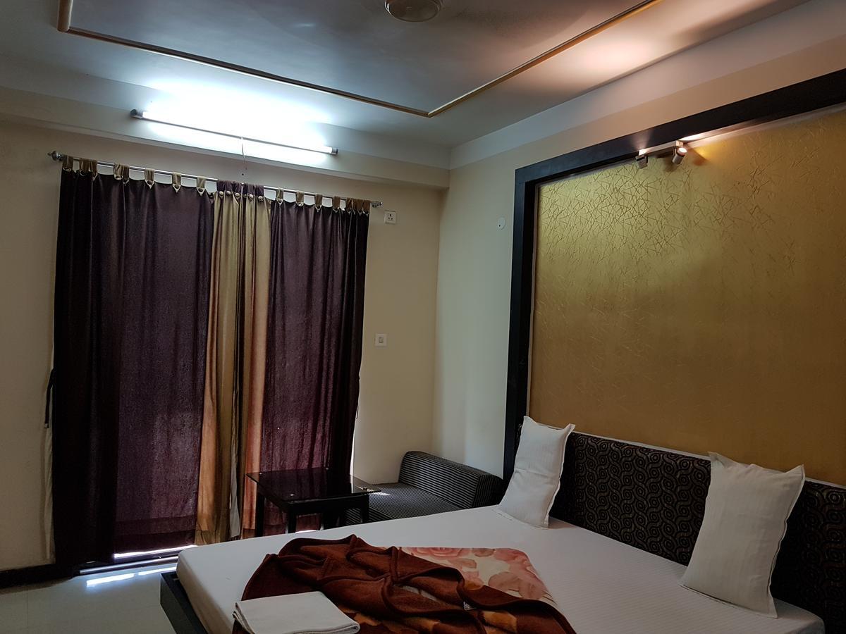 Swagatam International Hotel Тарапит Екстериор снимка