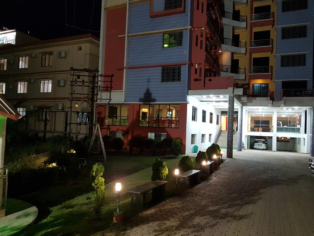 Swagatam International Hotel Тарапит Екстериор снимка