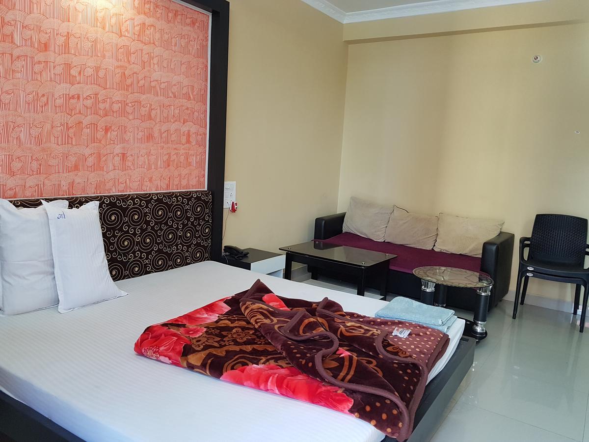 Swagatam International Hotel Тарапит Екстериор снимка