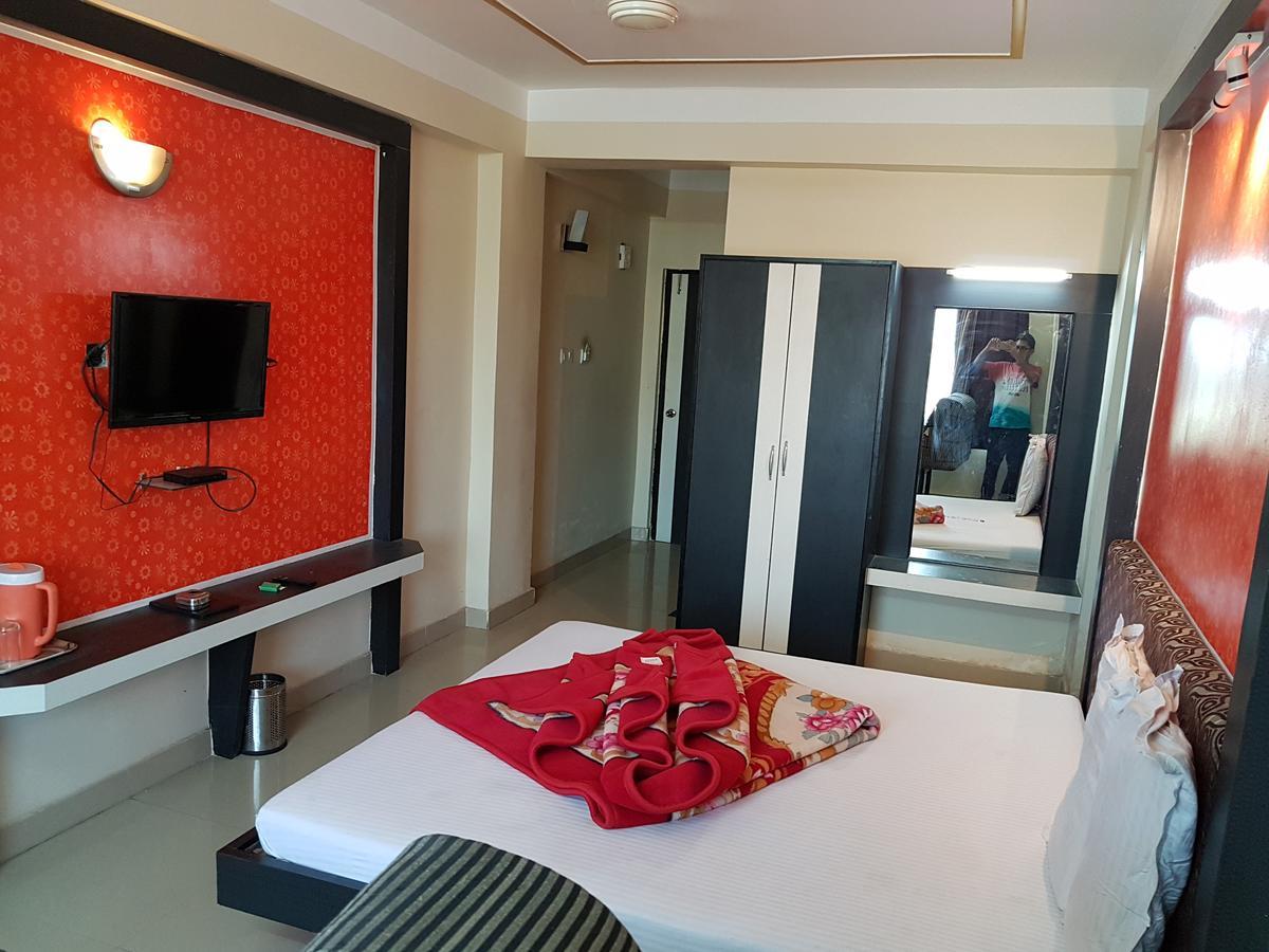 Swagatam International Hotel Тарапит Екстериор снимка