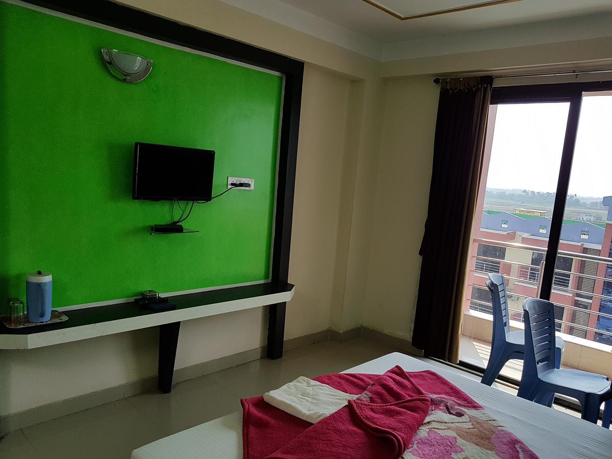 Swagatam International Hotel Тарапит Екстериор снимка