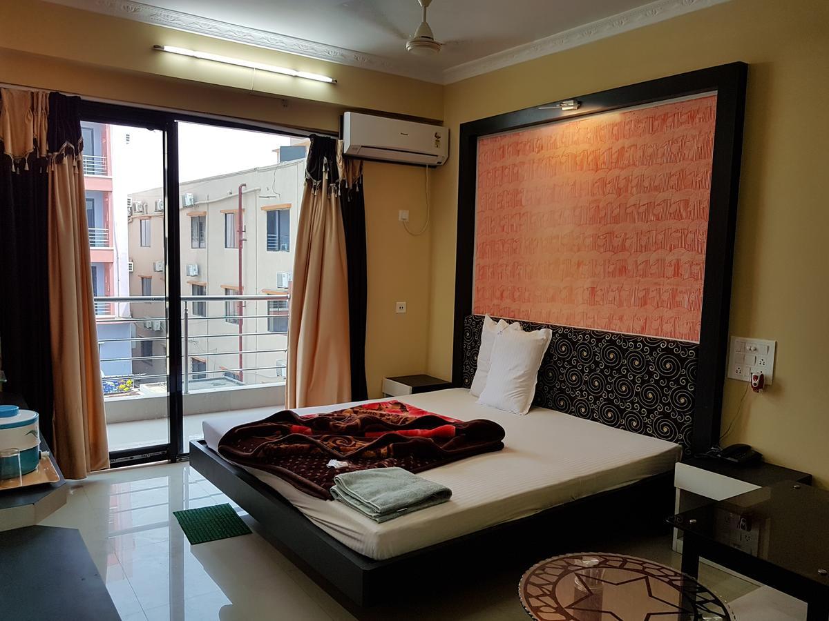 Swagatam International Hotel Тарапит Екстериор снимка