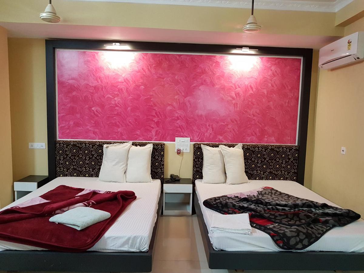 Swagatam International Hotel Тарапит Екстериор снимка