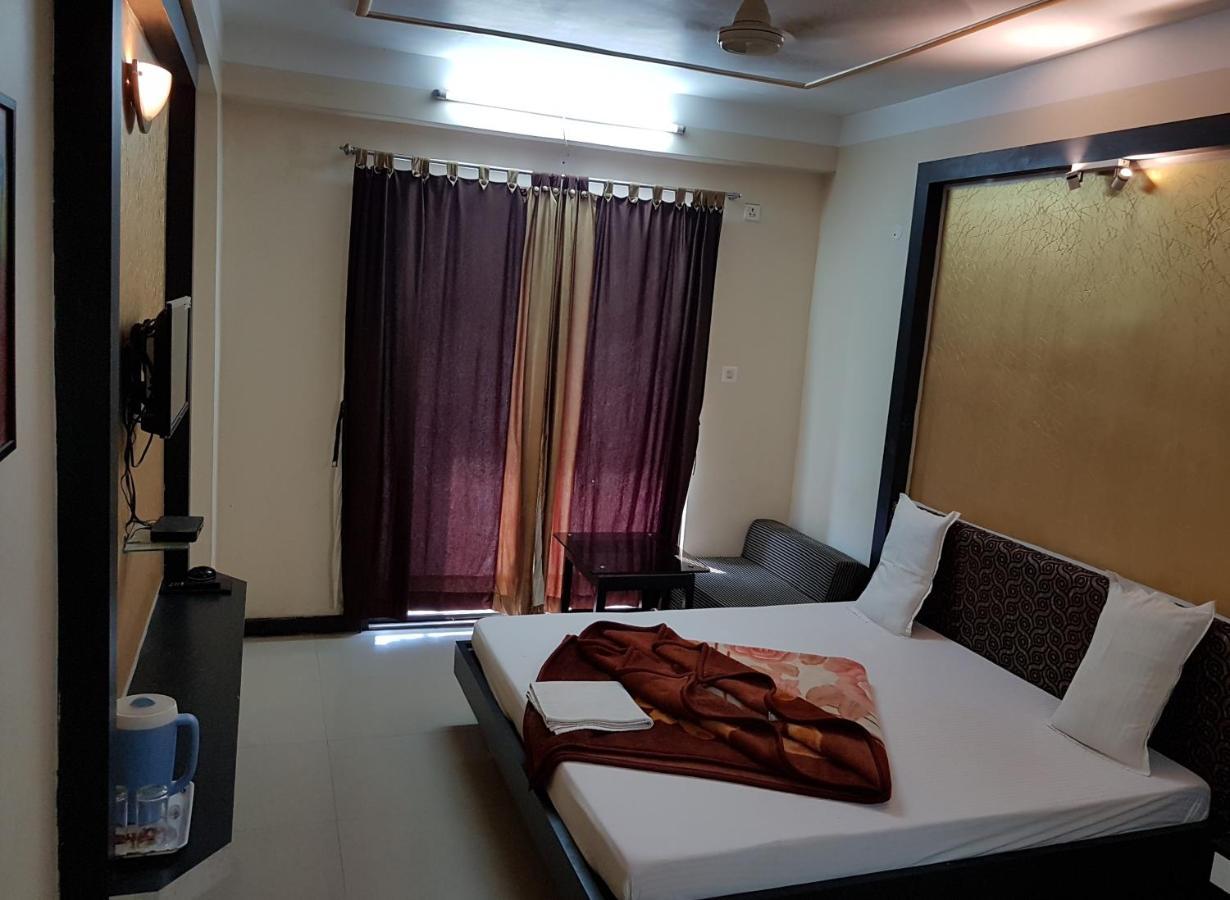Swagatam International Hotel Тарапит Екстериор снимка